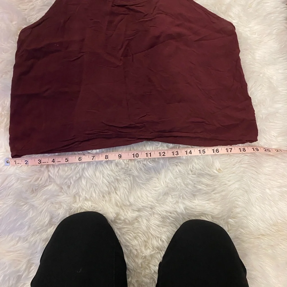 Chic Maroon Sleeveless Top